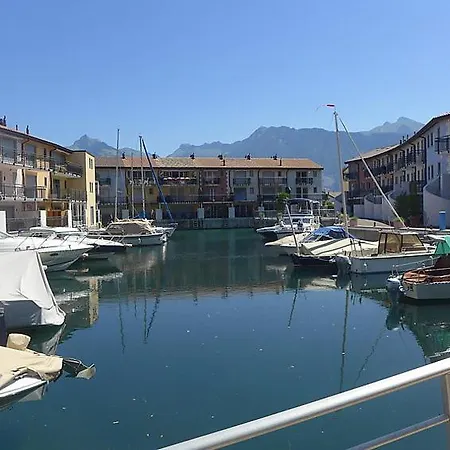 Sleeps 8 Wifi Le Bouveret